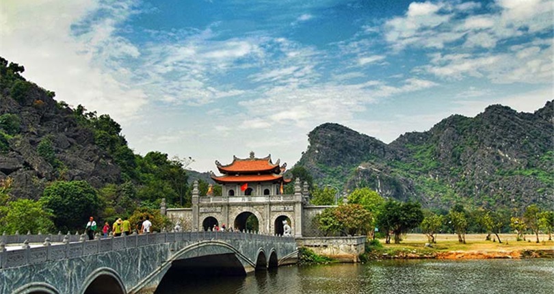 Great Laos And Vietnam 15 Days